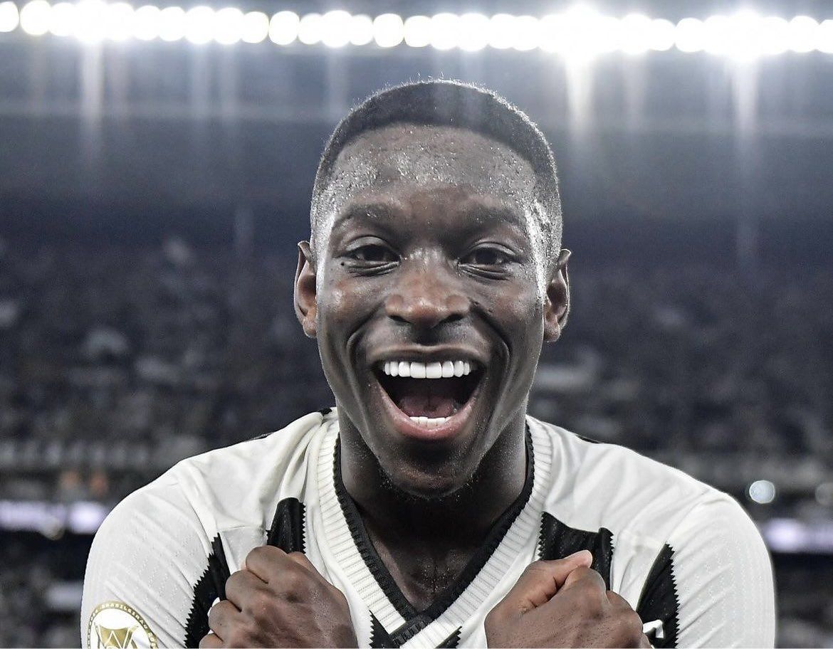 Botafogo abre conversas com Zenit por Luiz Henrique em possível troca, mas negociação enfrenta obstáculos