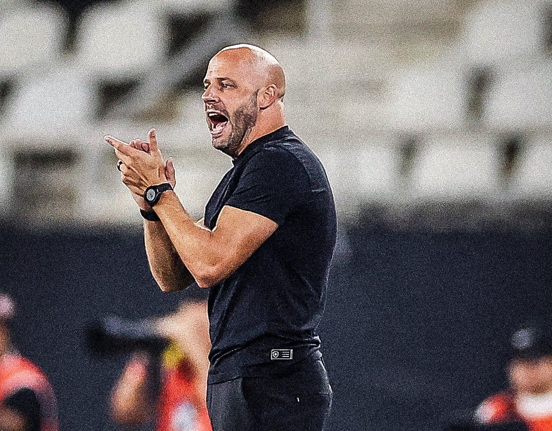 Franclim Carvalho Não É Mais Técnico do Botafogo