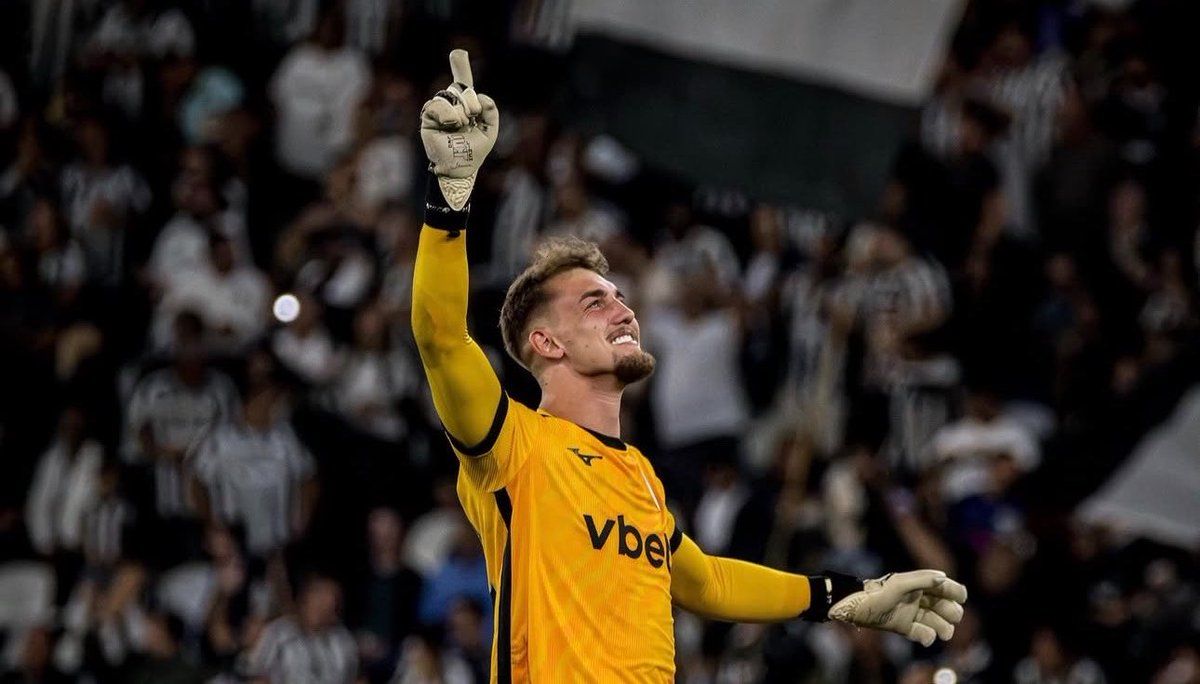 Botafogo encaminha empréstimo do goleiro Léo Linck ao Estrela Amadora de Portugal